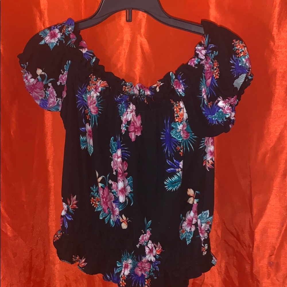 Flowered set
